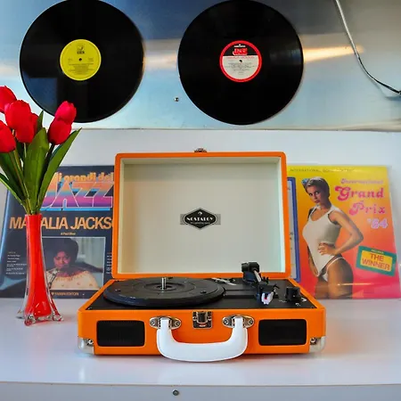 Arctic Retro Luxe - Center One Bedroom Апартаменты