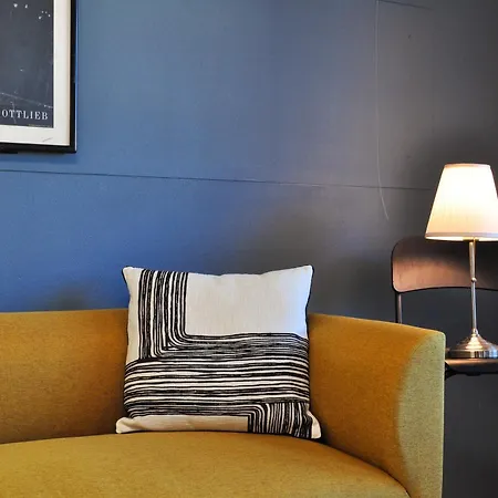 Arctic Retro Luxe - Center One Bedroom